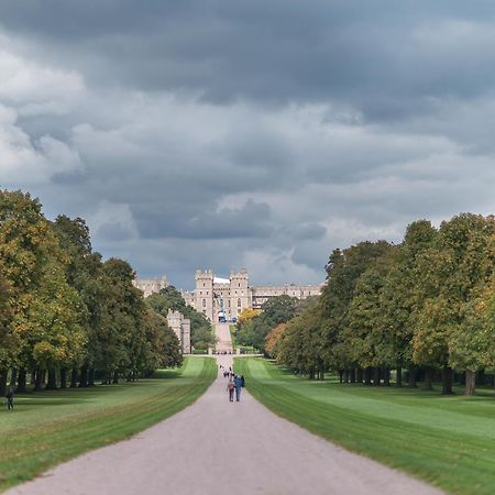 Central Windsor Apartment Facing The Castle Kültér fotó